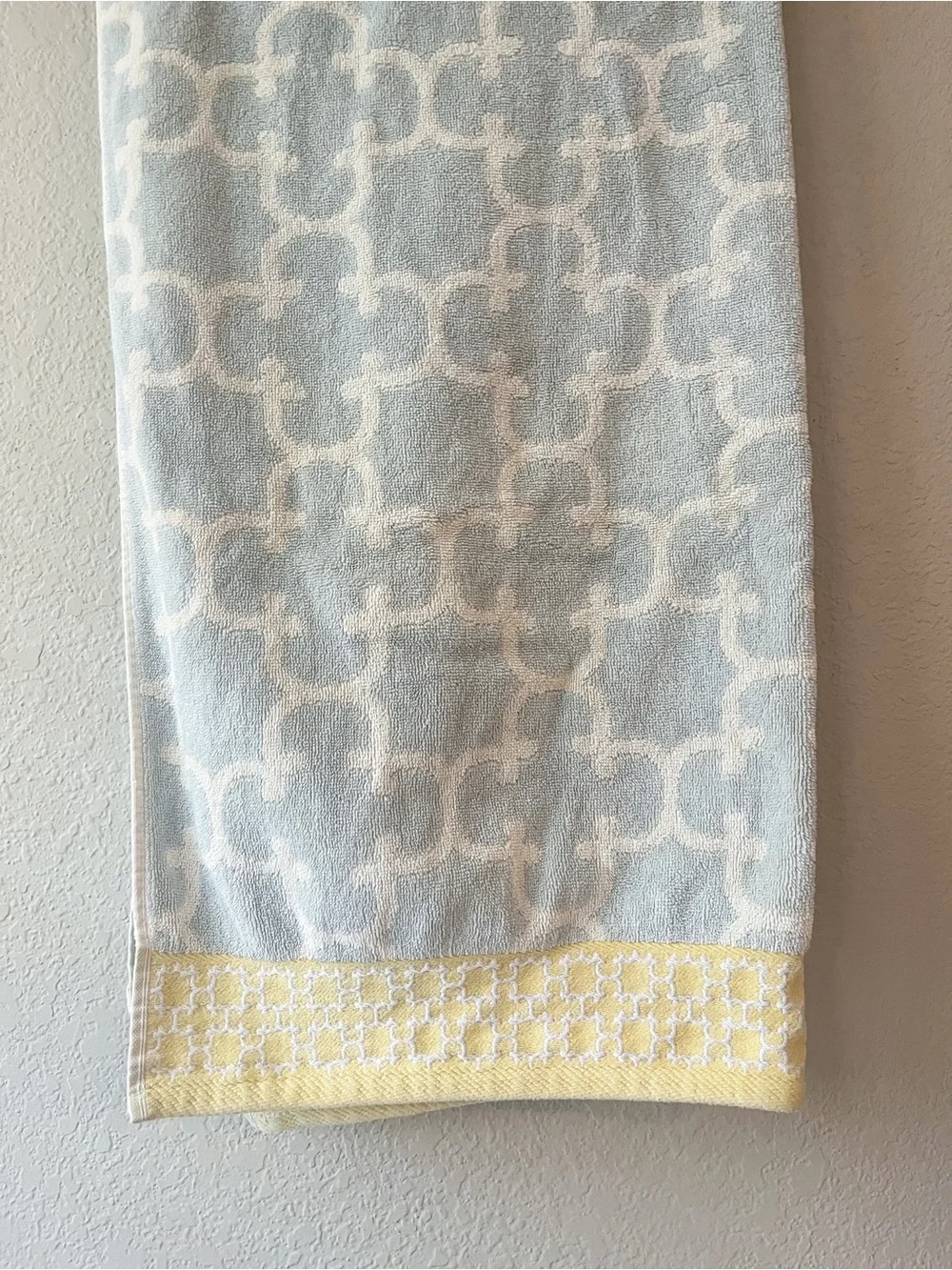 Vintage Charter Club Cotton Blue & White Patterned Bath Towel